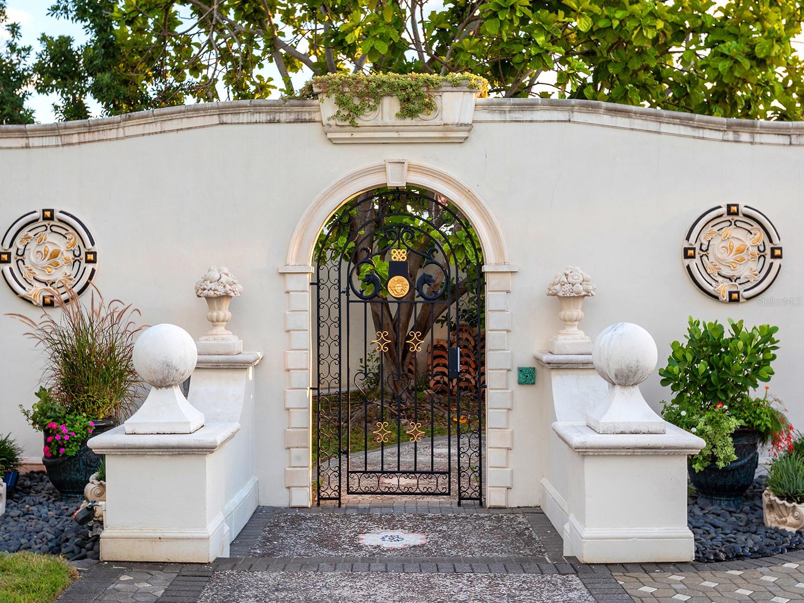 Image 58 of 97 For 1310 Lake Shore Drive