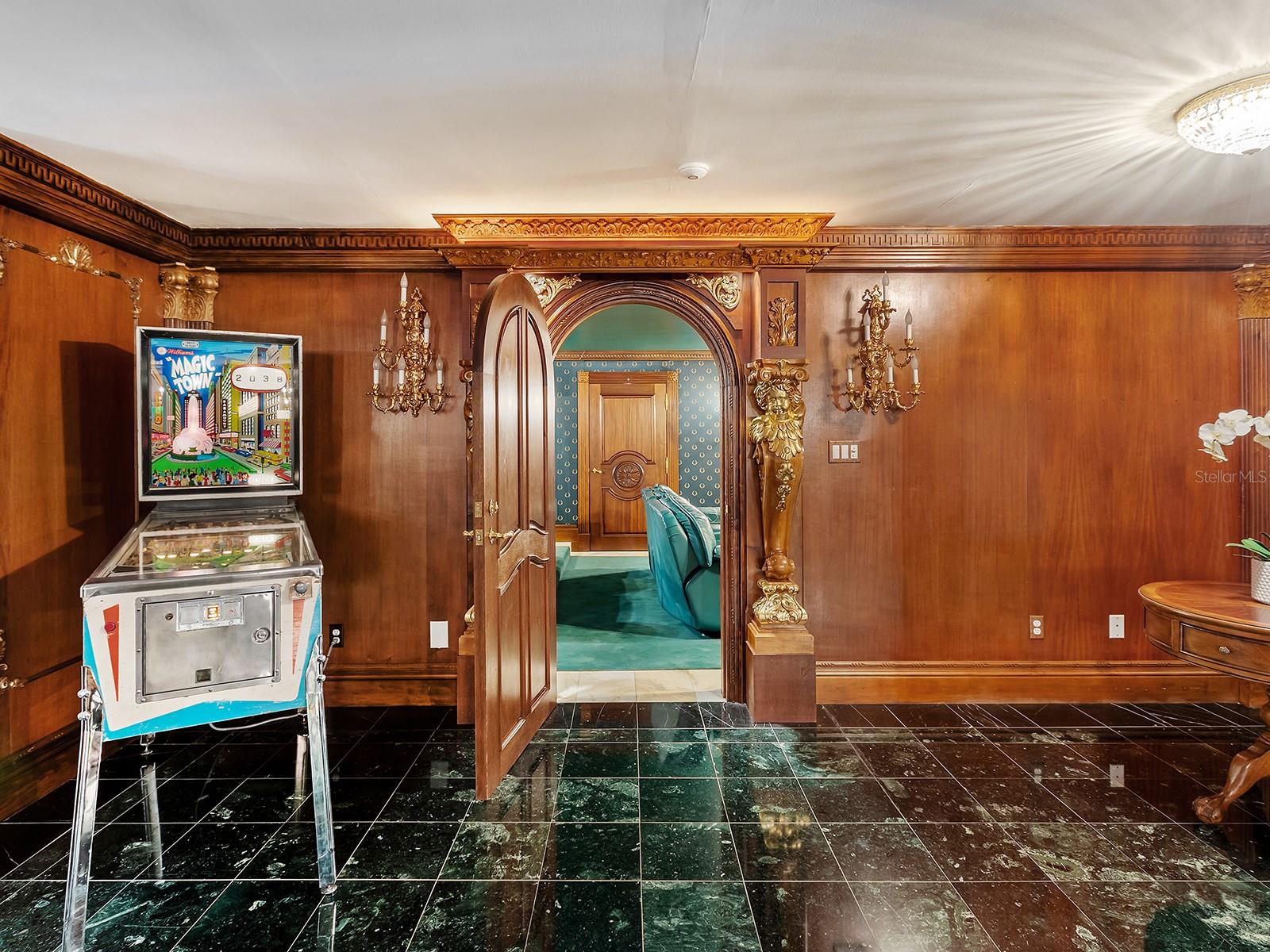 Image 65 of 97 For 1310 Lake Shore Drive