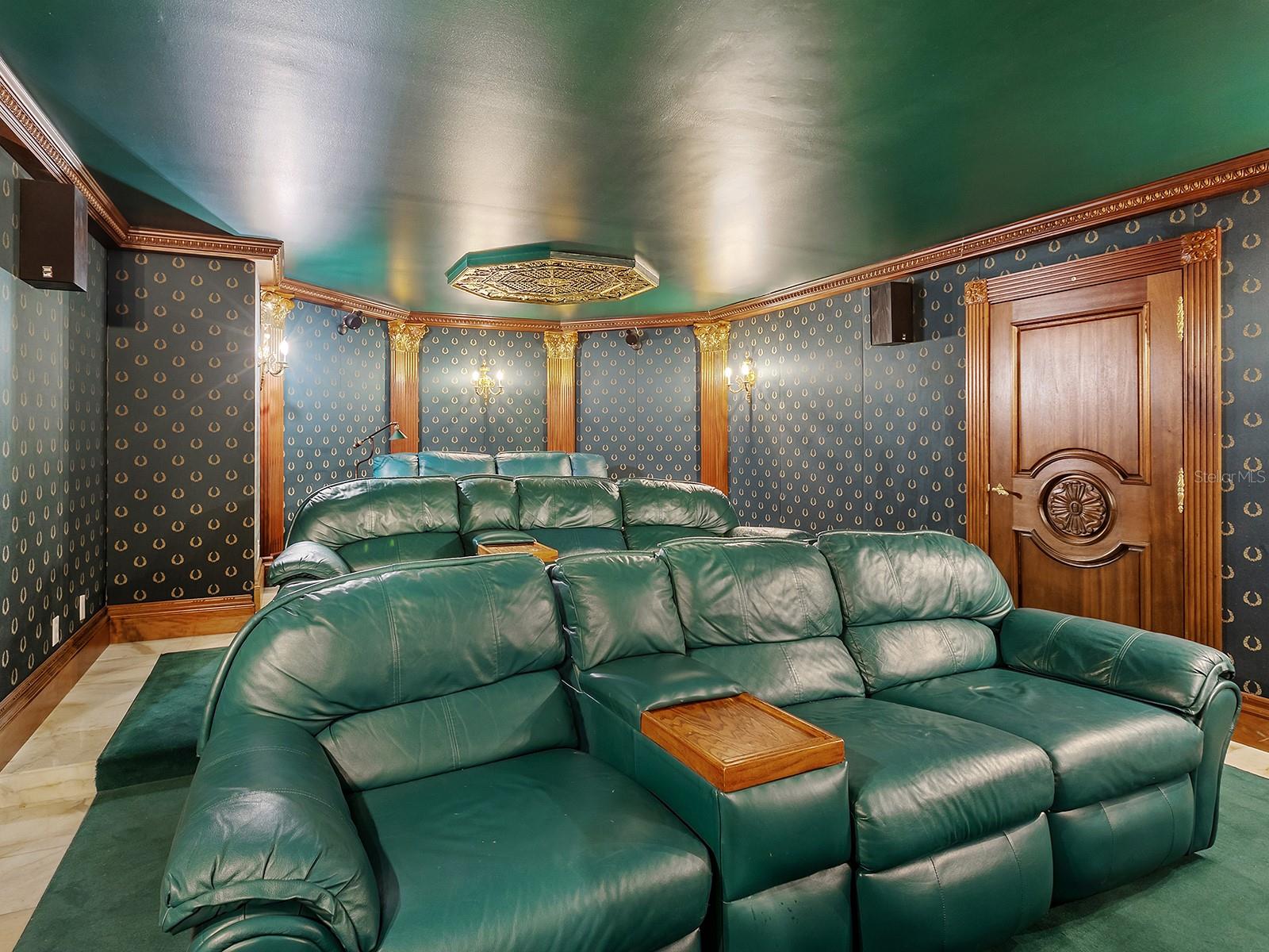 Image 66 of 97 For 1310 Lake Shore Drive