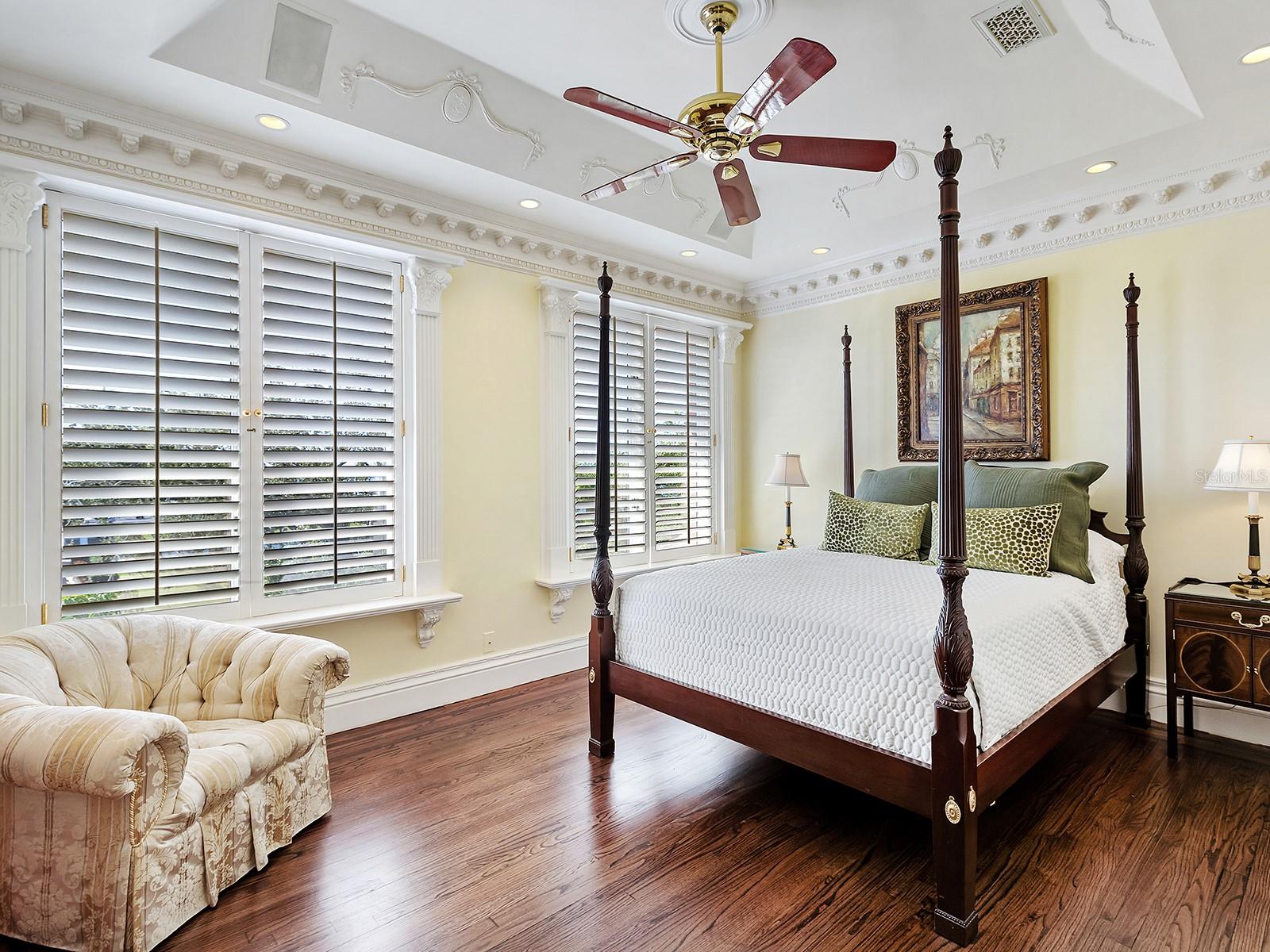 Image 81 of 97 For 1310 Lake Shore Drive