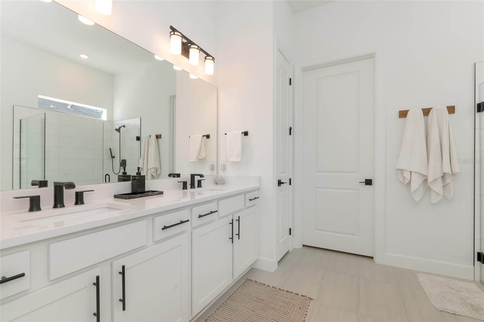 Image 18 of 60 For 29176 Coral Harbour Drive