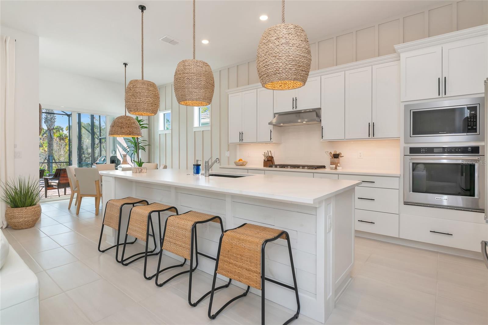 Image 3 of 60 For 29176 Coral Harbour Drive