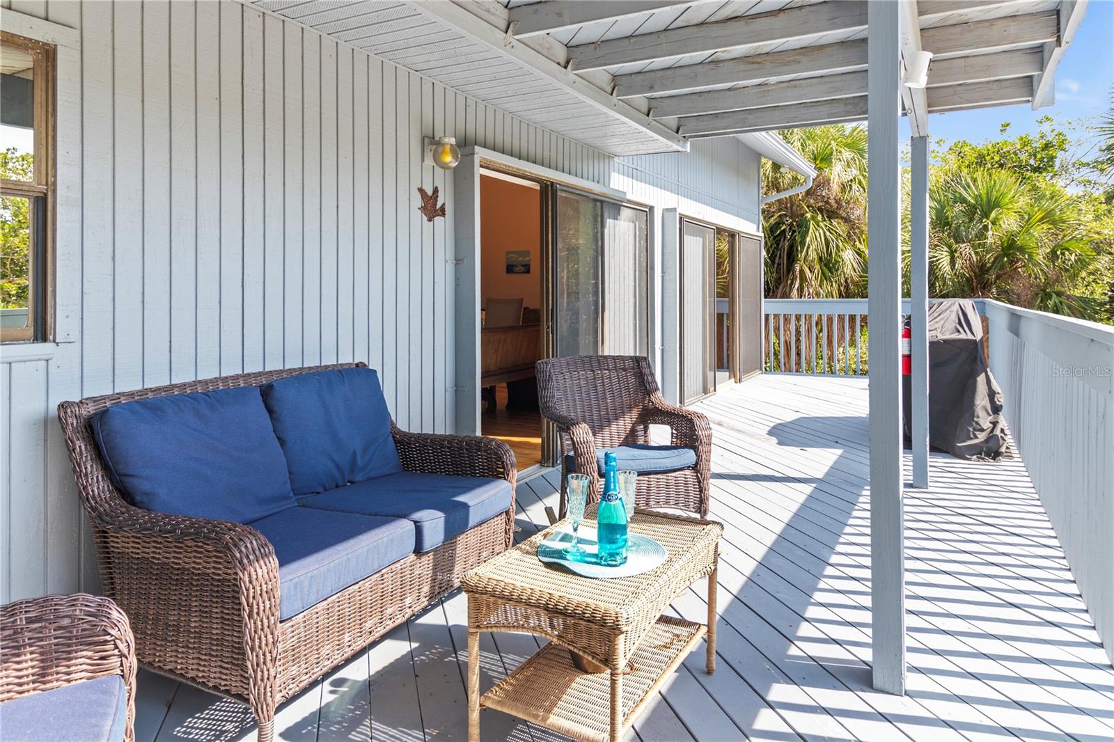 Image 21 of 35 For 356 Island Circle