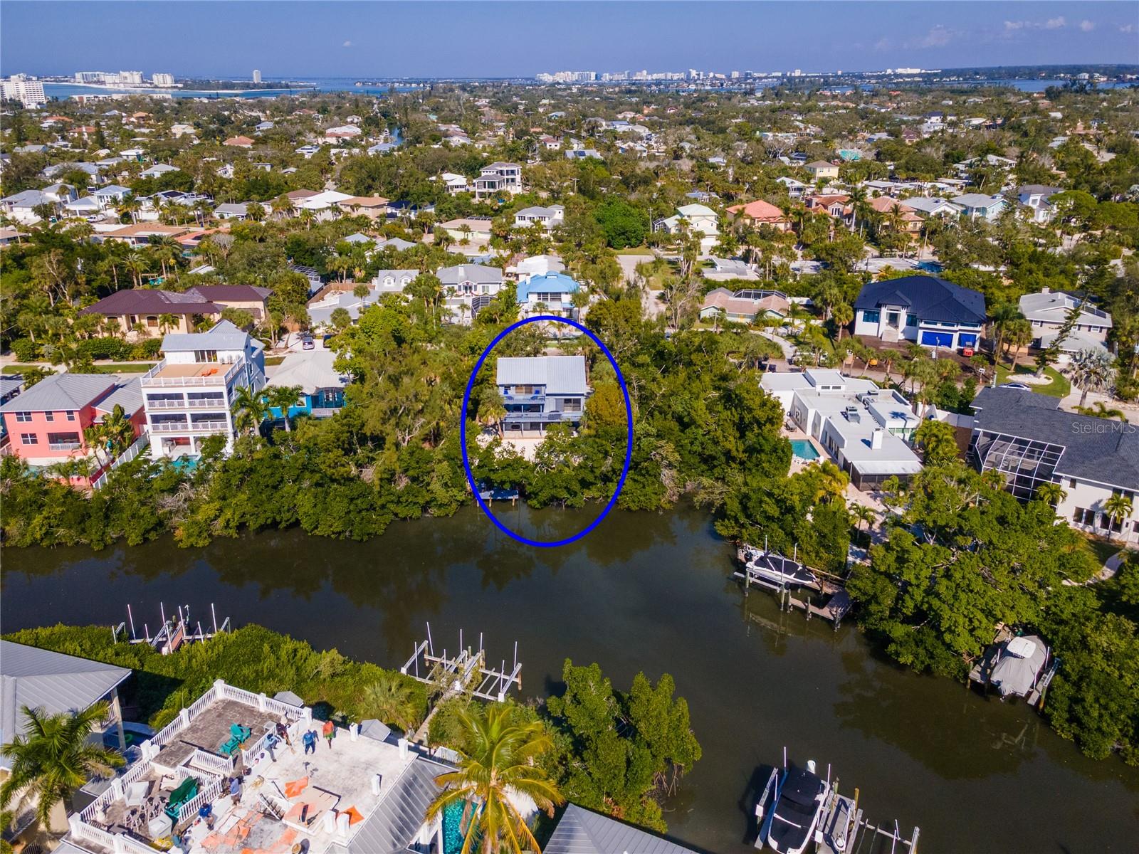 Image 25 of 35 For 356 Island Circle