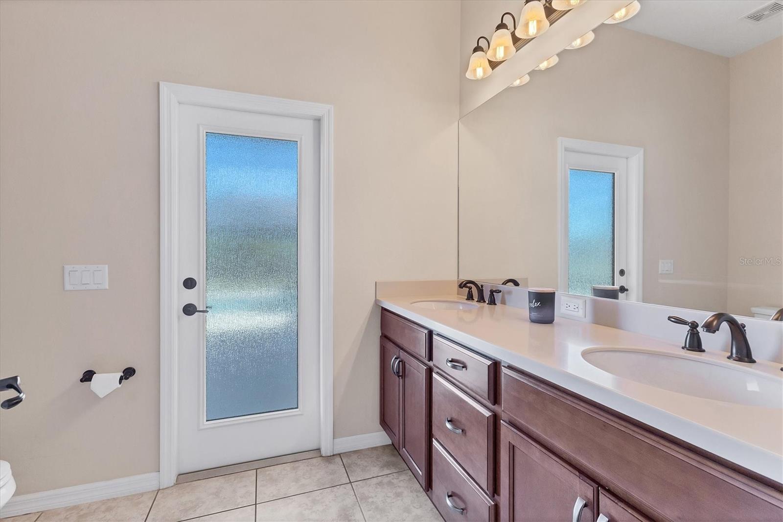 Image 26 of 45 For 902 145th Street Circle Ne