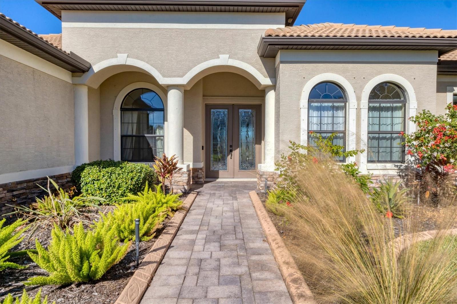 Image 8 of 45 For 902 145th Street Circle Ne