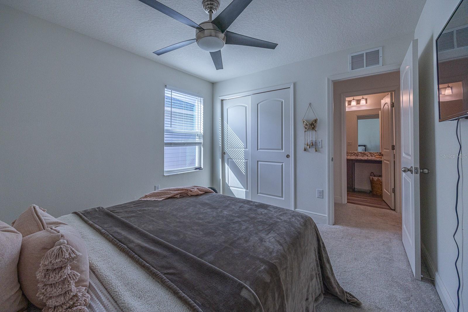 Image 24 of 33 For 11616 Little River Way