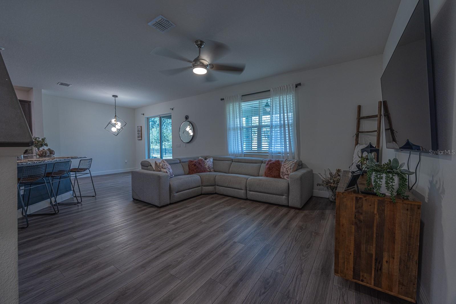 Image 3 of 33 For 11616 Little River Way