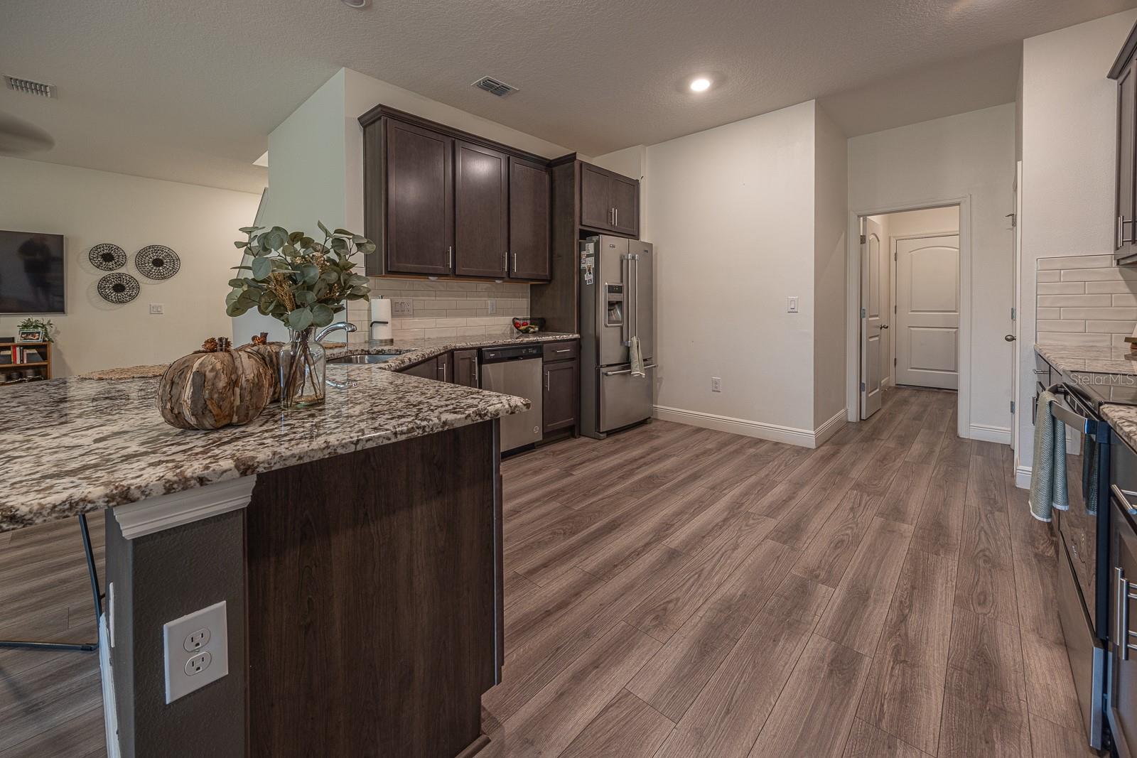 Image 5 of 33 For 11616 Little River Way