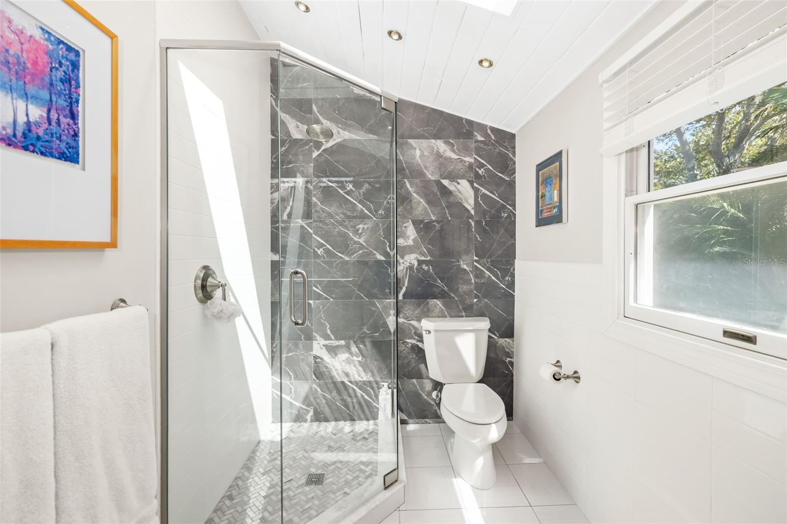 Image 50 of 85 For 1434 Ladue Lane