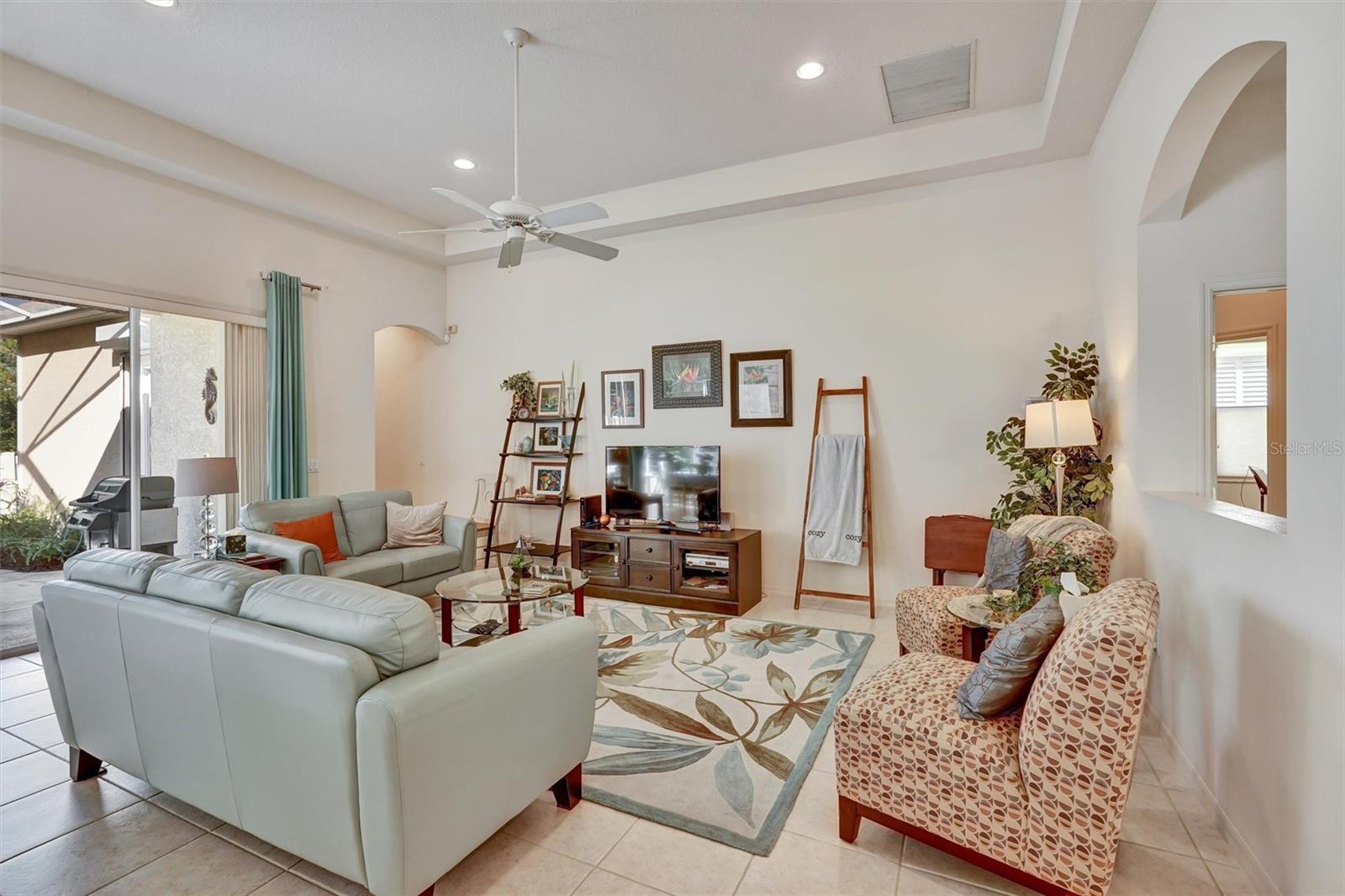 Image 11 of 41 For 4381 Reflections Parkway