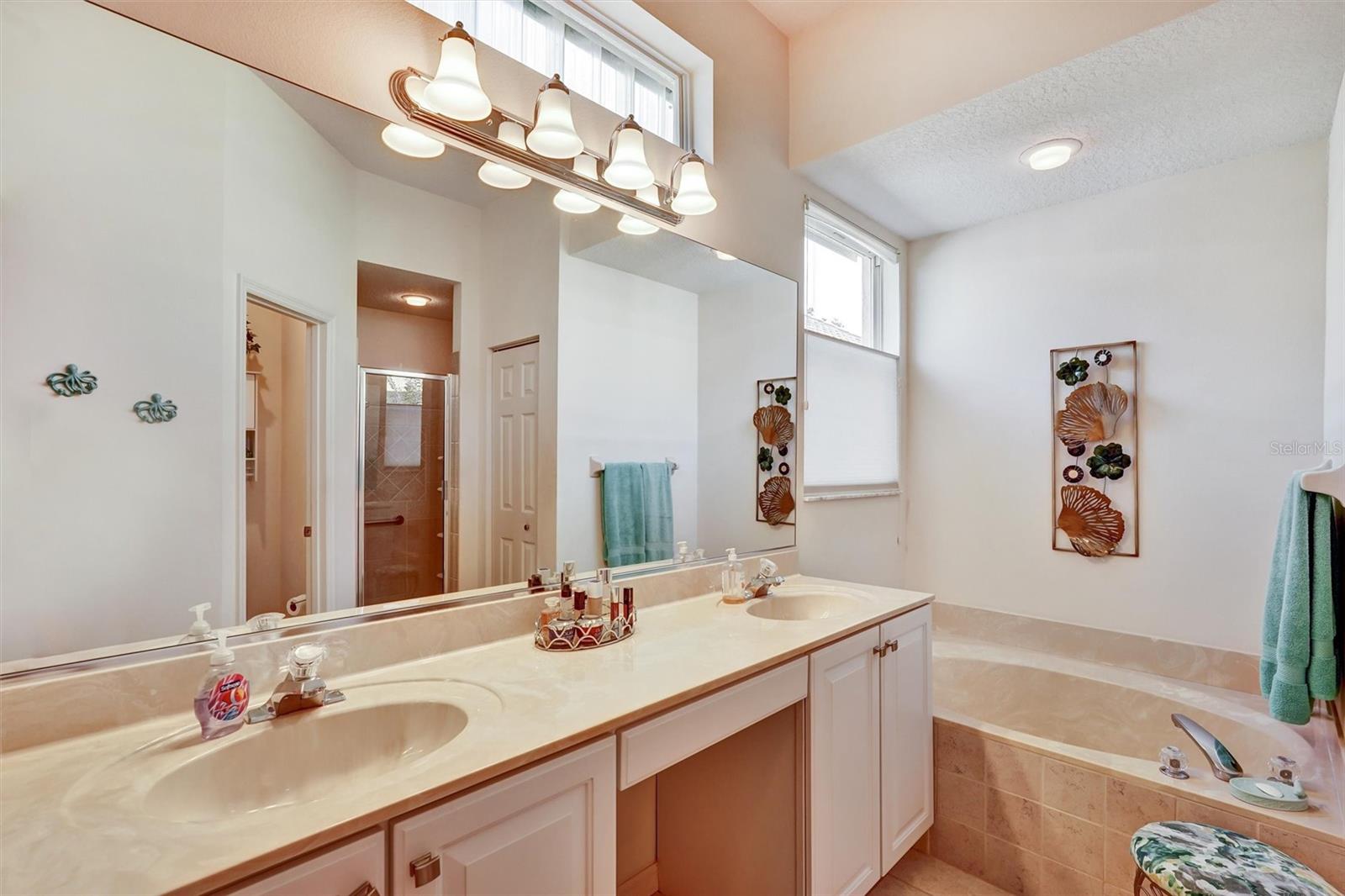 Image 28 of 41 For 4381 Reflections Parkway