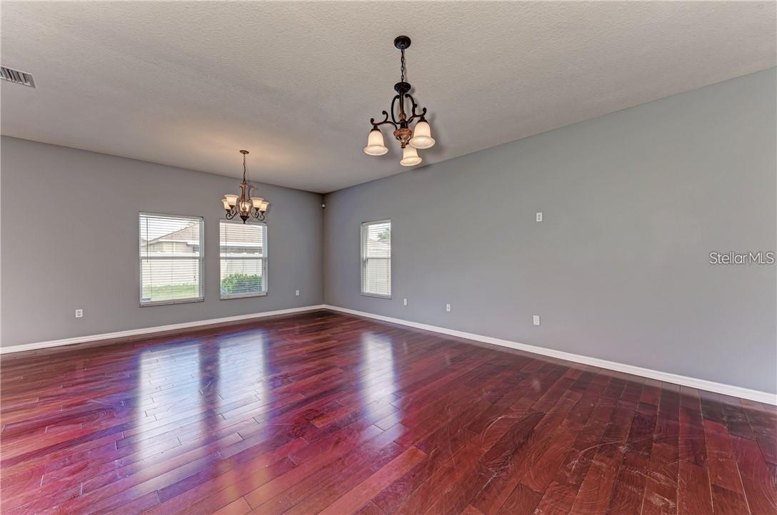 Image 29 of 38 For 10267 Newminster Loop