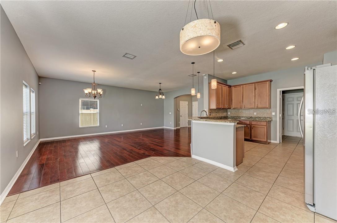 Image 6 of 38 For 10267 Newminster Loop