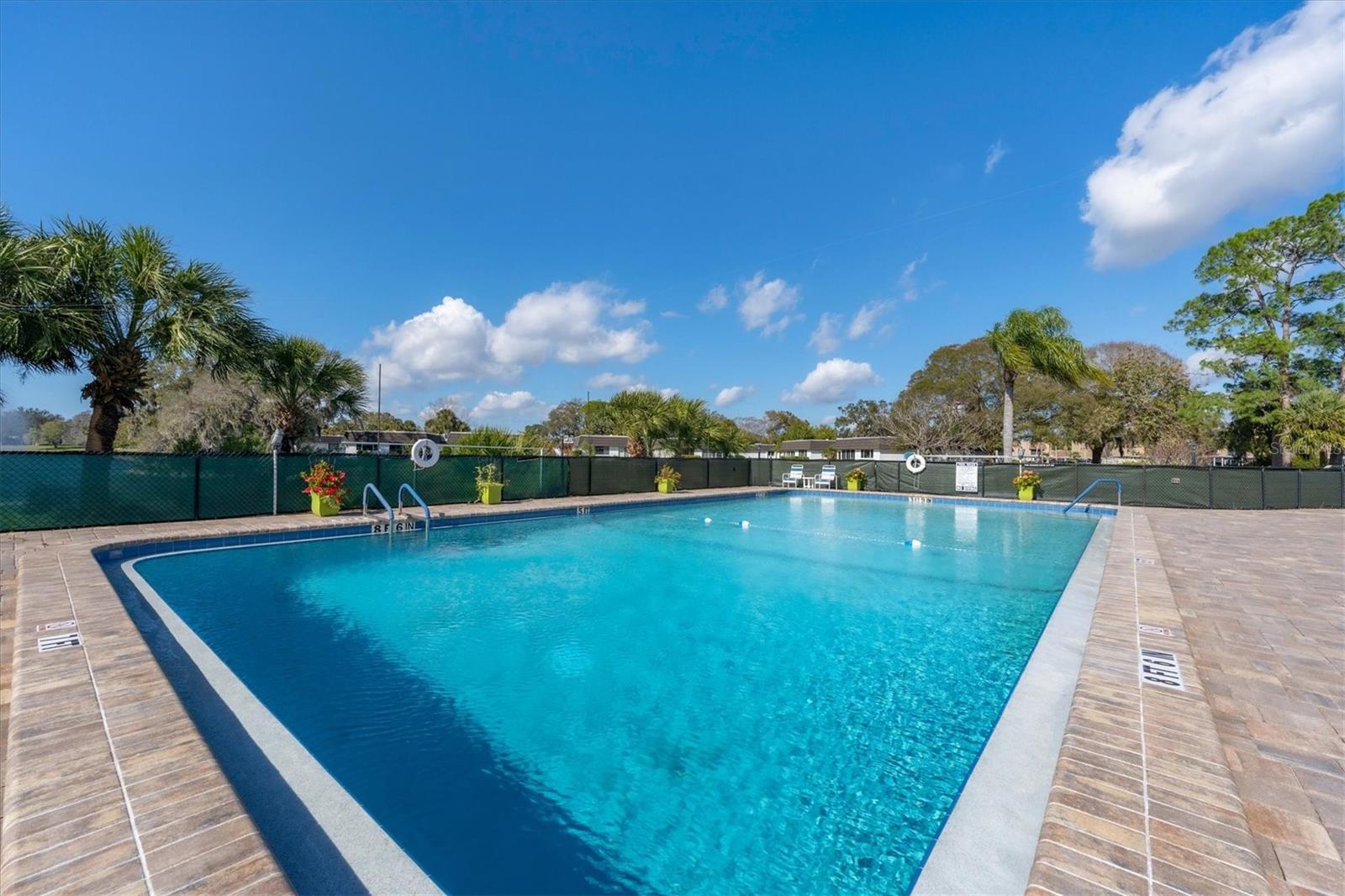 Image 31 of 38 For 3823 Glen Oaks Drive E 83