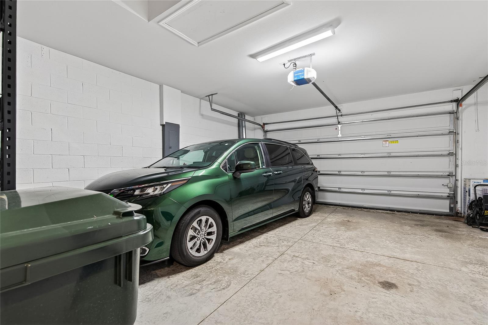 Image 31 of 38 For 19312 Yellowtail Court