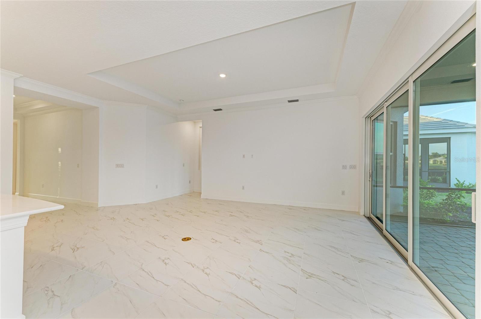 Image 18 of 72 For 3303 Vicenza Ct