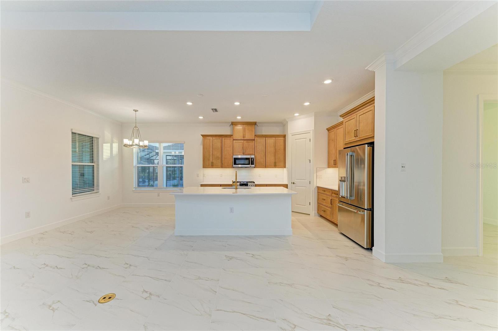 Image 20 of 72 For 3303 Vicenza Ct