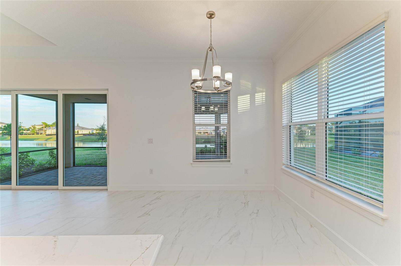 Image 25 of 72 For 3303 Vicenza Ct