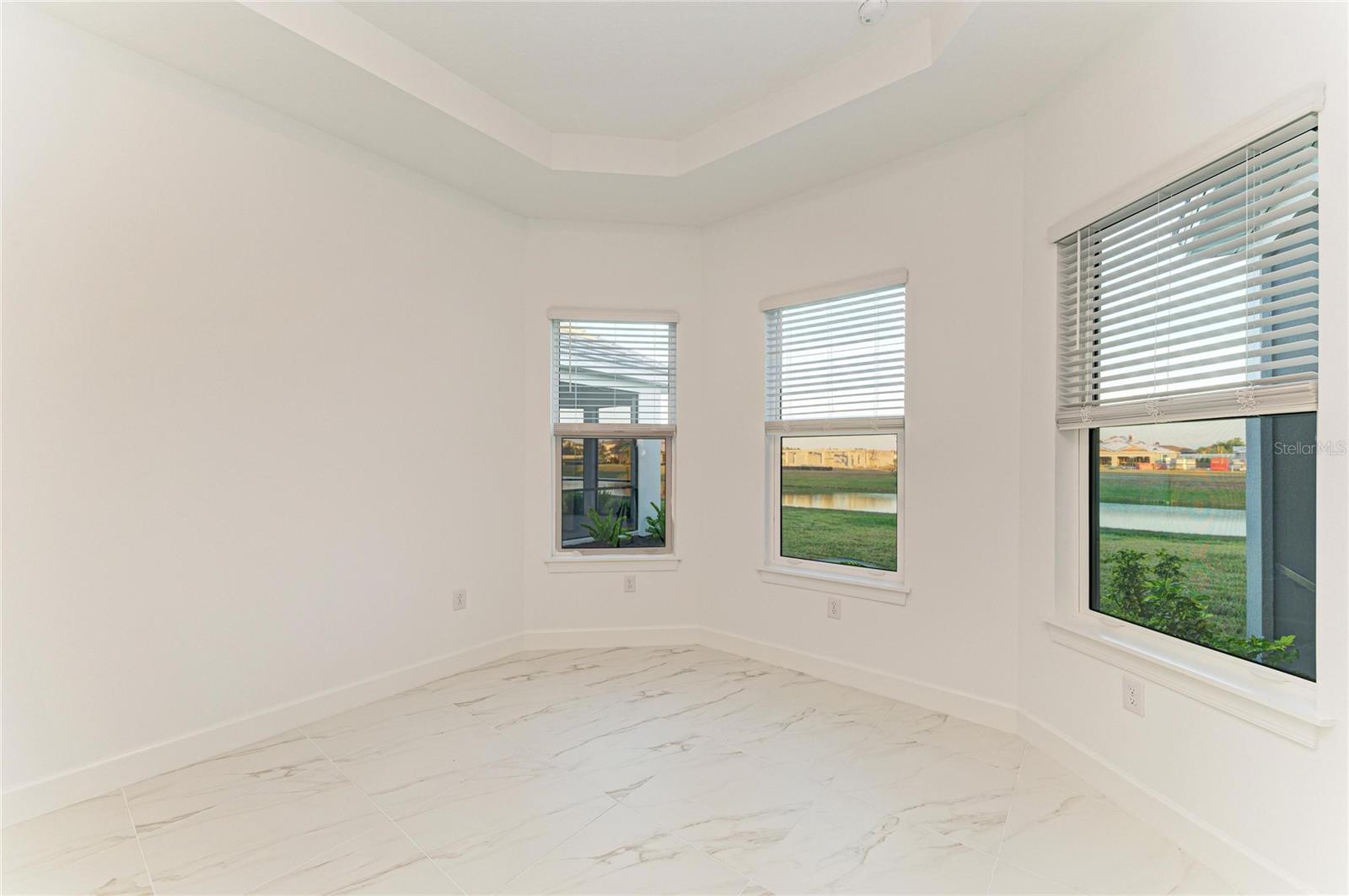 Image 29 of 72 For 3303 Vicenza Ct