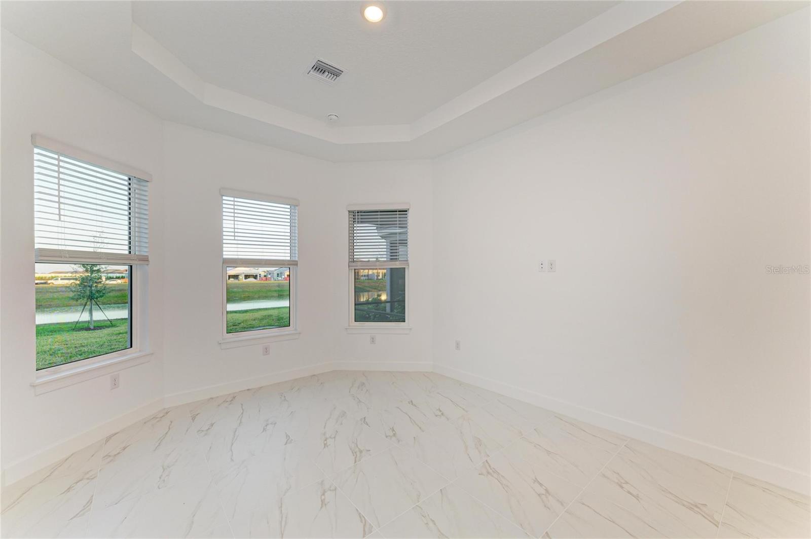 Image 31 of 72 For 3303 Vicenza Ct