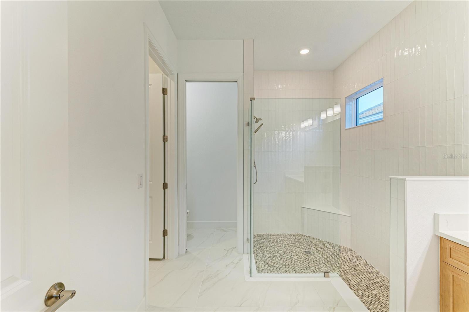 Image 32 of 72 For 3303 Vicenza Ct