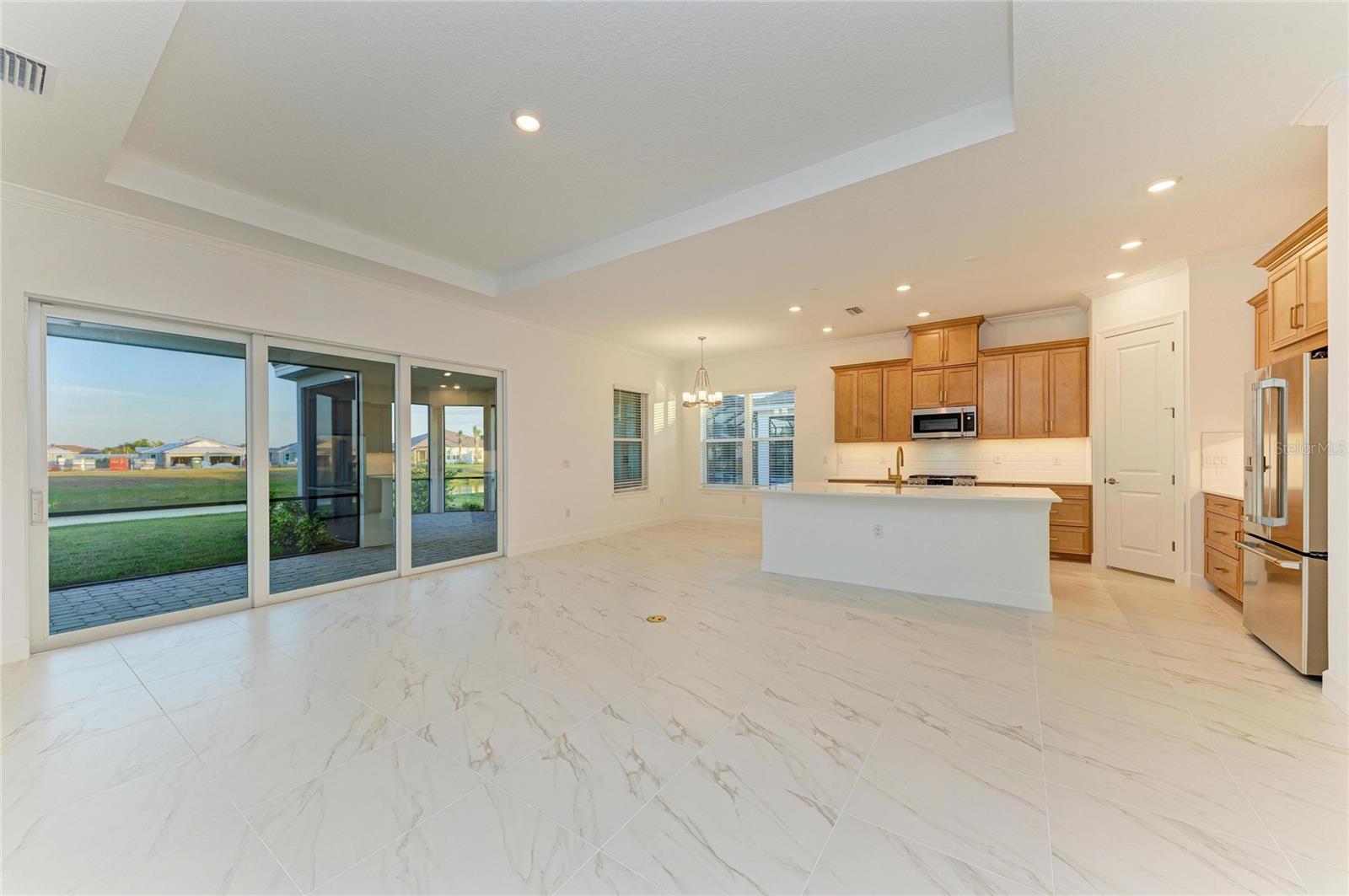 Image 4 of 72 For 3303 Vicenza Ct