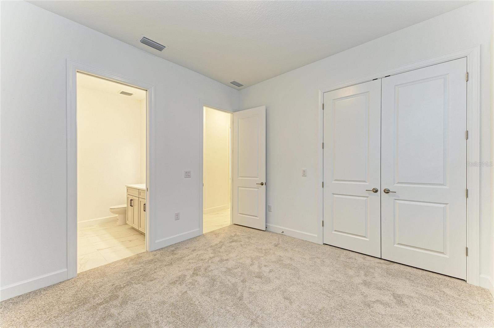 Image 42 of 72 For 3303 Vicenza Ct