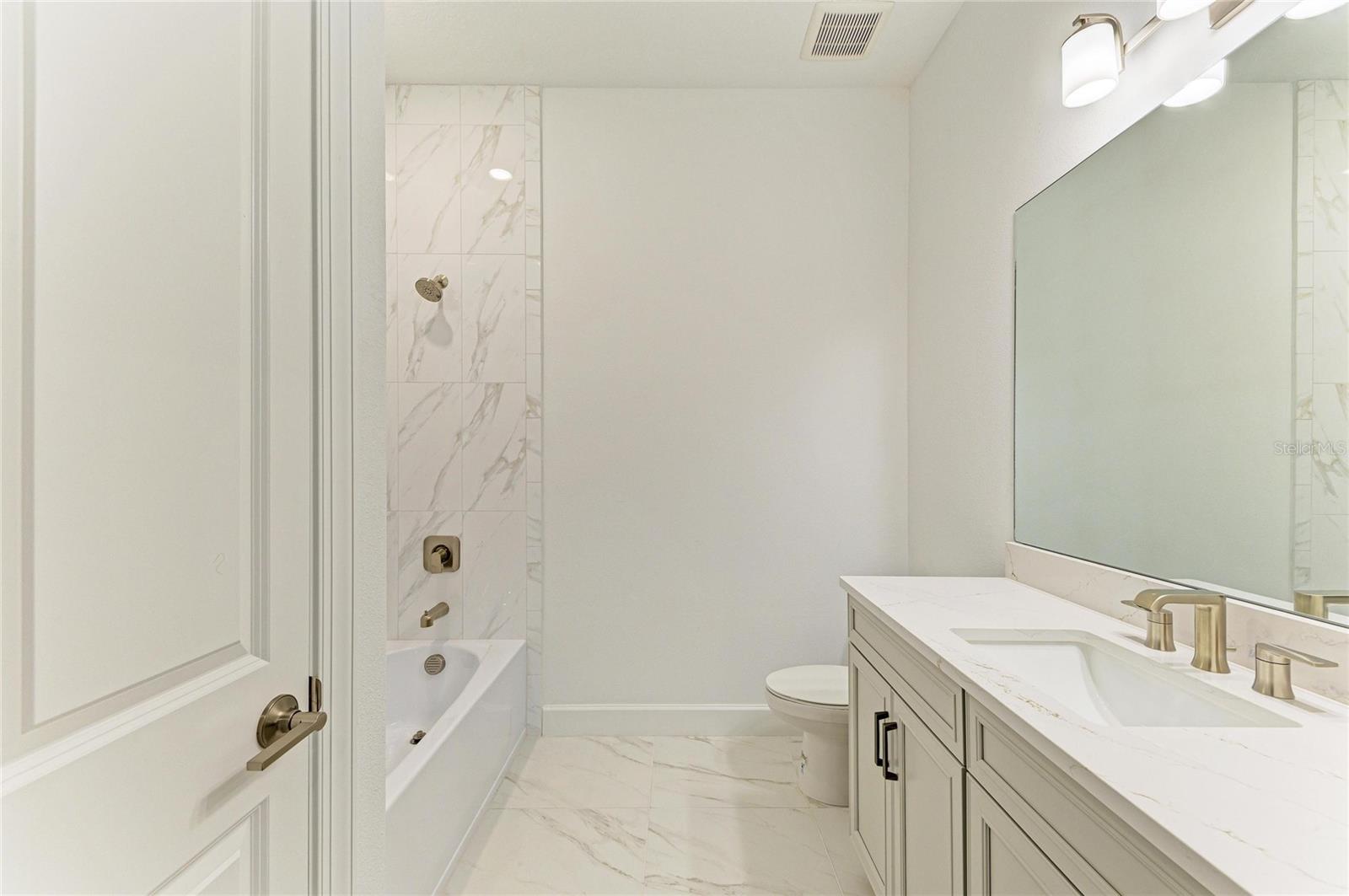 Image 43 of 72 For 3303 Vicenza Ct