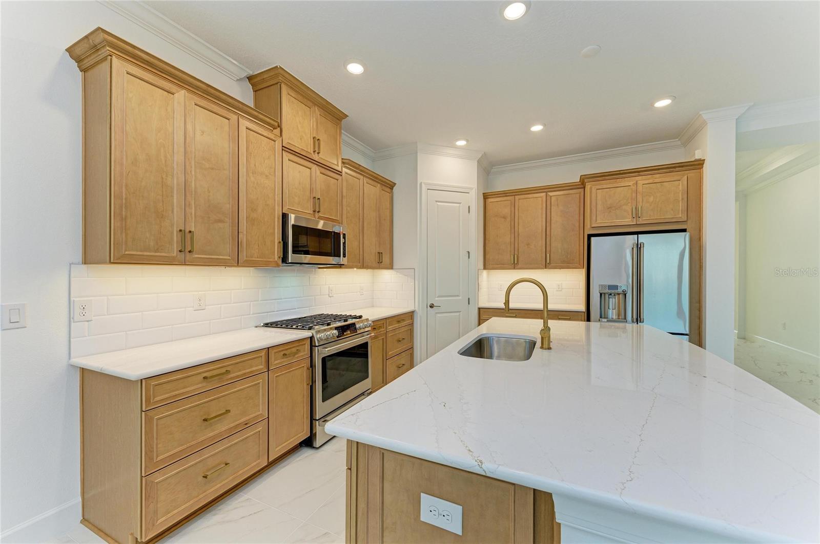 Image 7 of 72 For 3303 Vicenza Ct