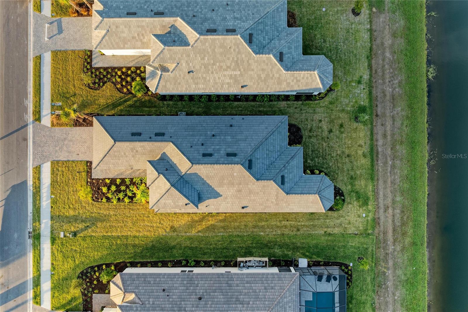 Image 9 of 72 For 3303 Vicenza Ct