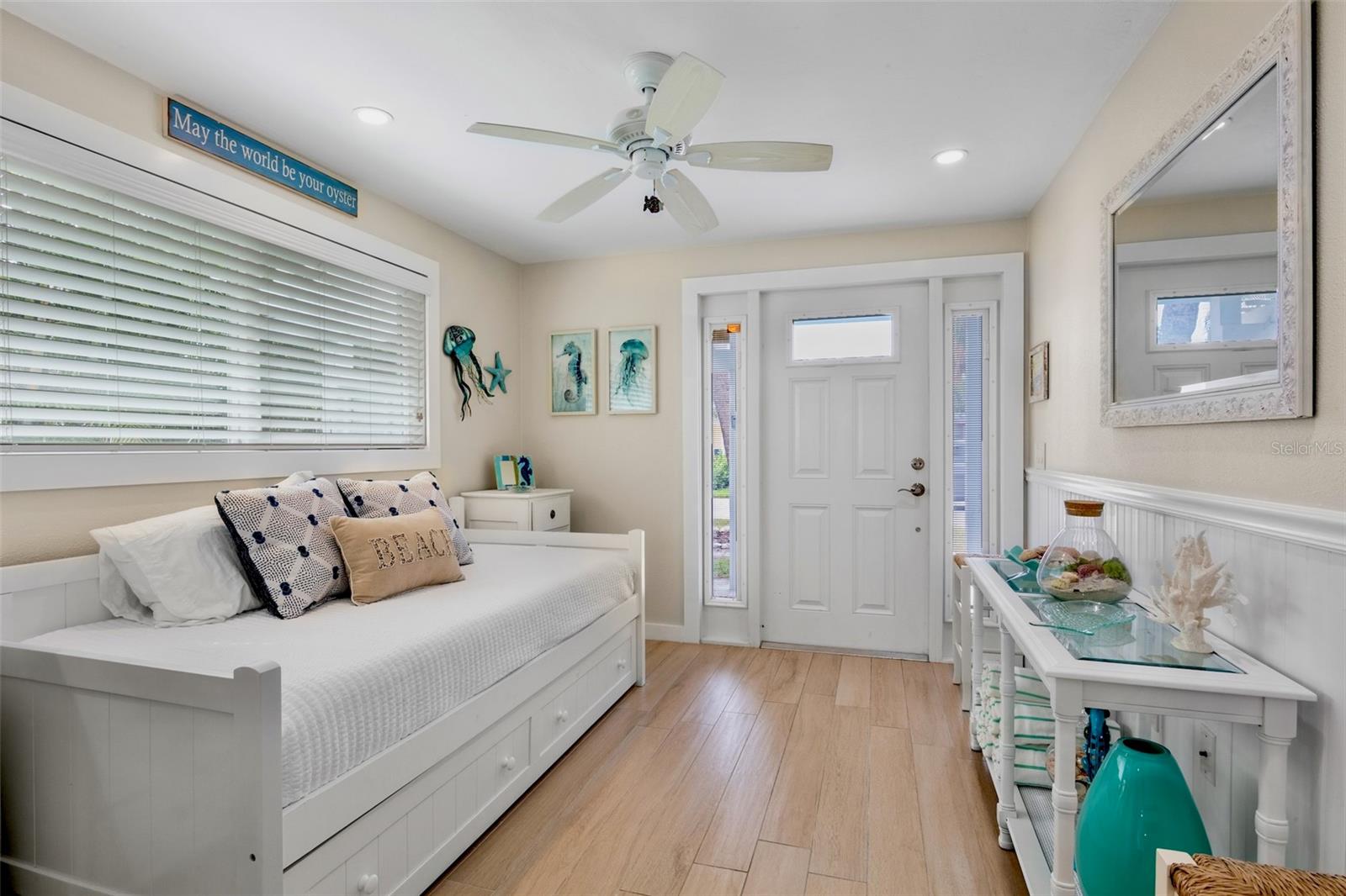 Image 8 of 37 For 5803 Imperiore Avenue