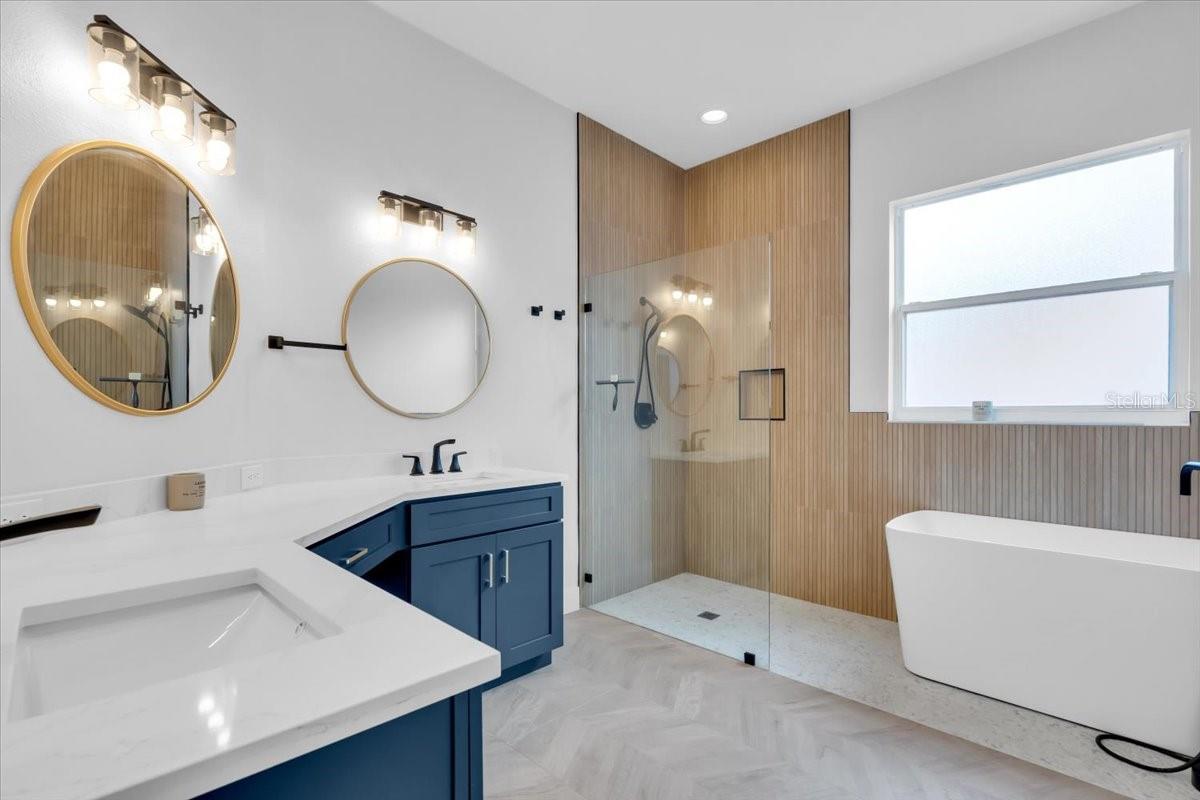 Image 22 of 44 For 312 Londonderry Drive