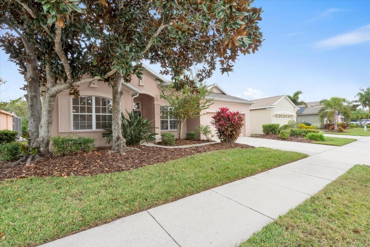 Image 5 of 44 For 312 Londonderry Drive