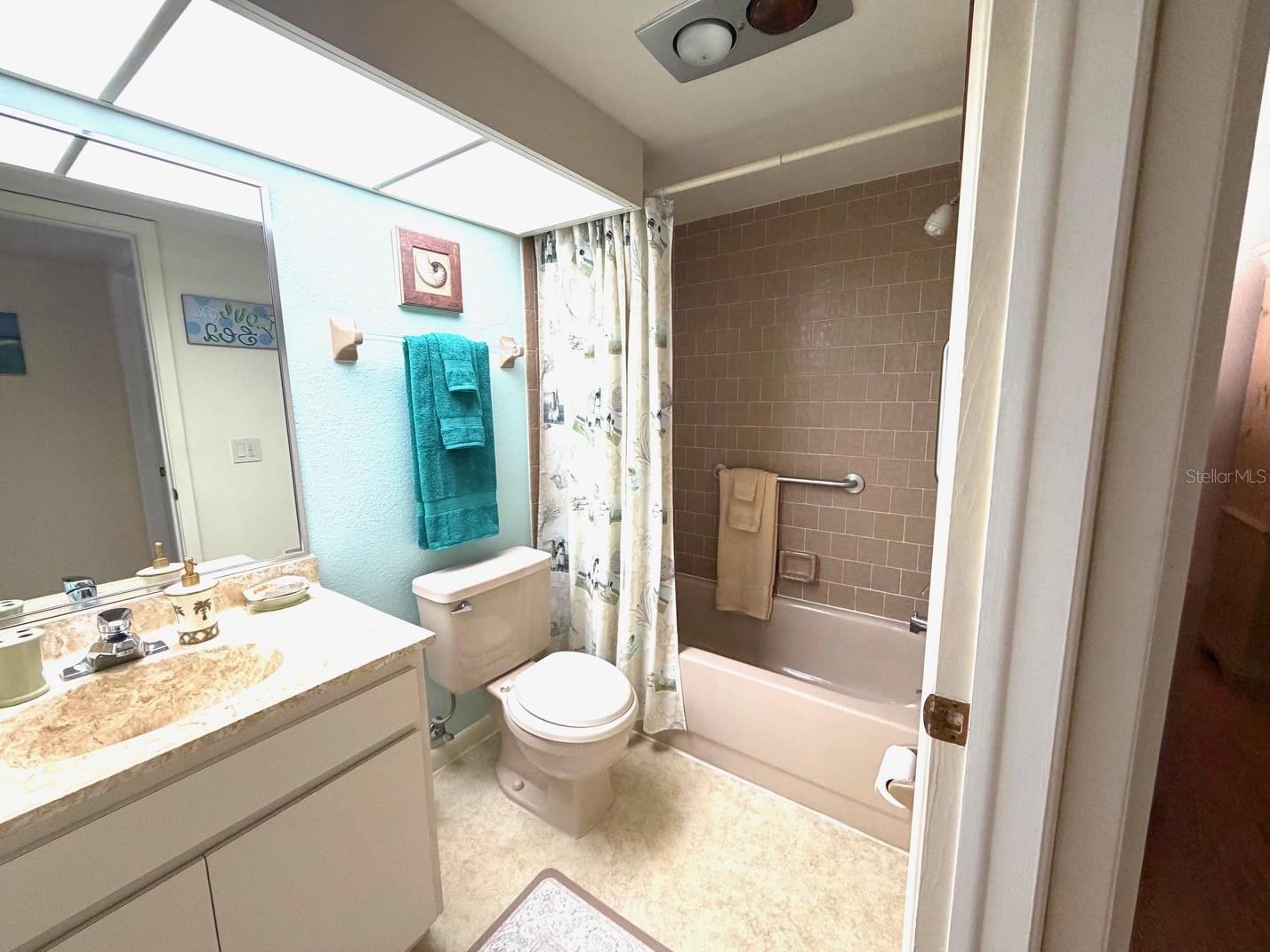 Image 19 of 22 For 3518 Richwood 52