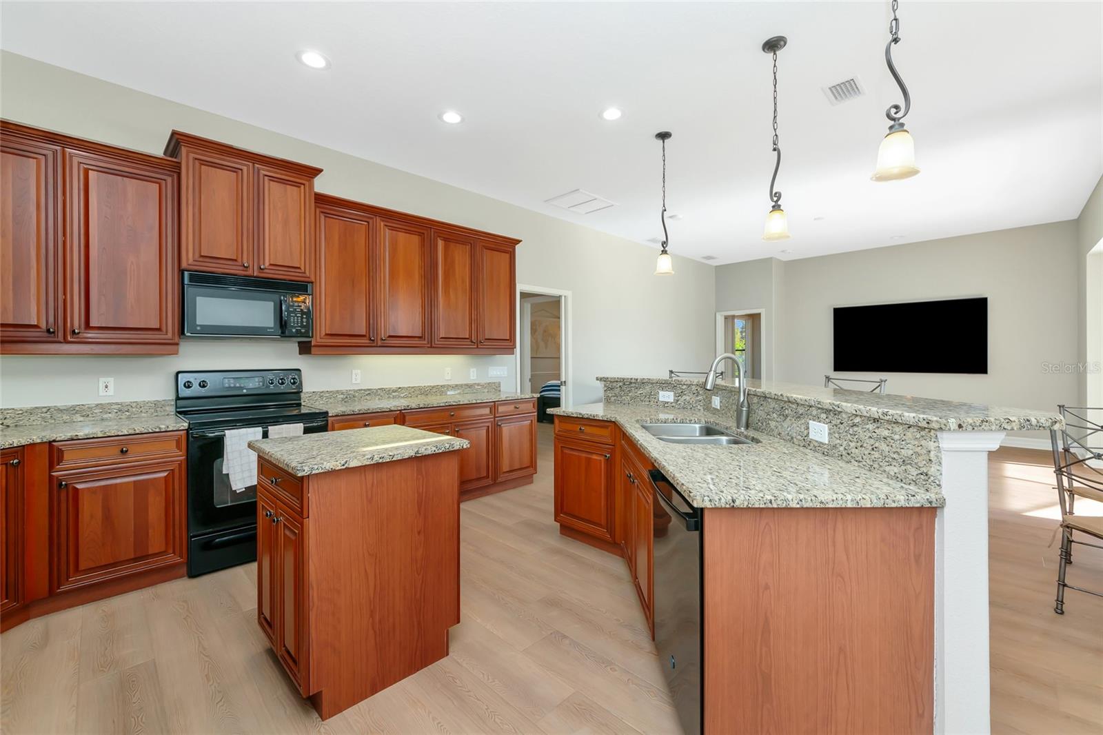 Image 18 of 68 For 501 169th Court Ne