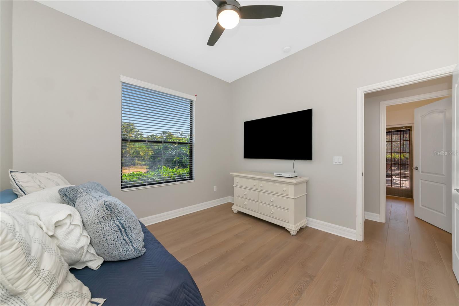 Image 22 of 68 For 501 169th Court Ne