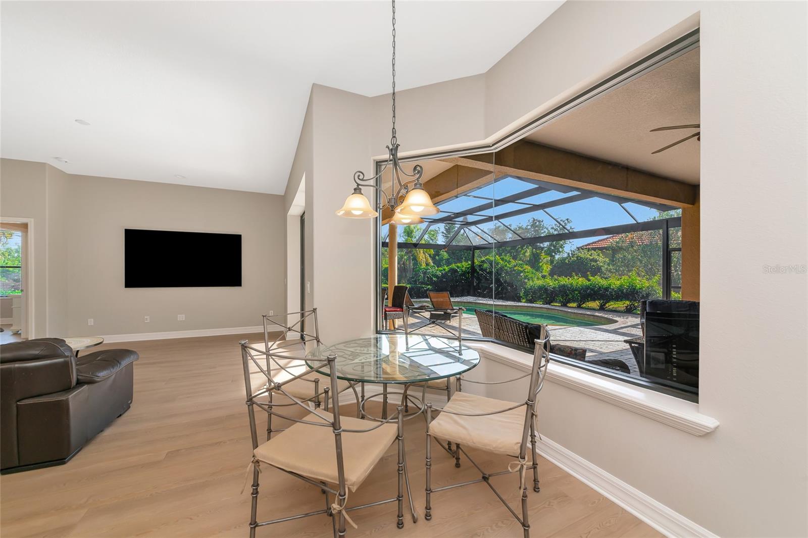 Image 30 of 68 For 501 169th Court Ne