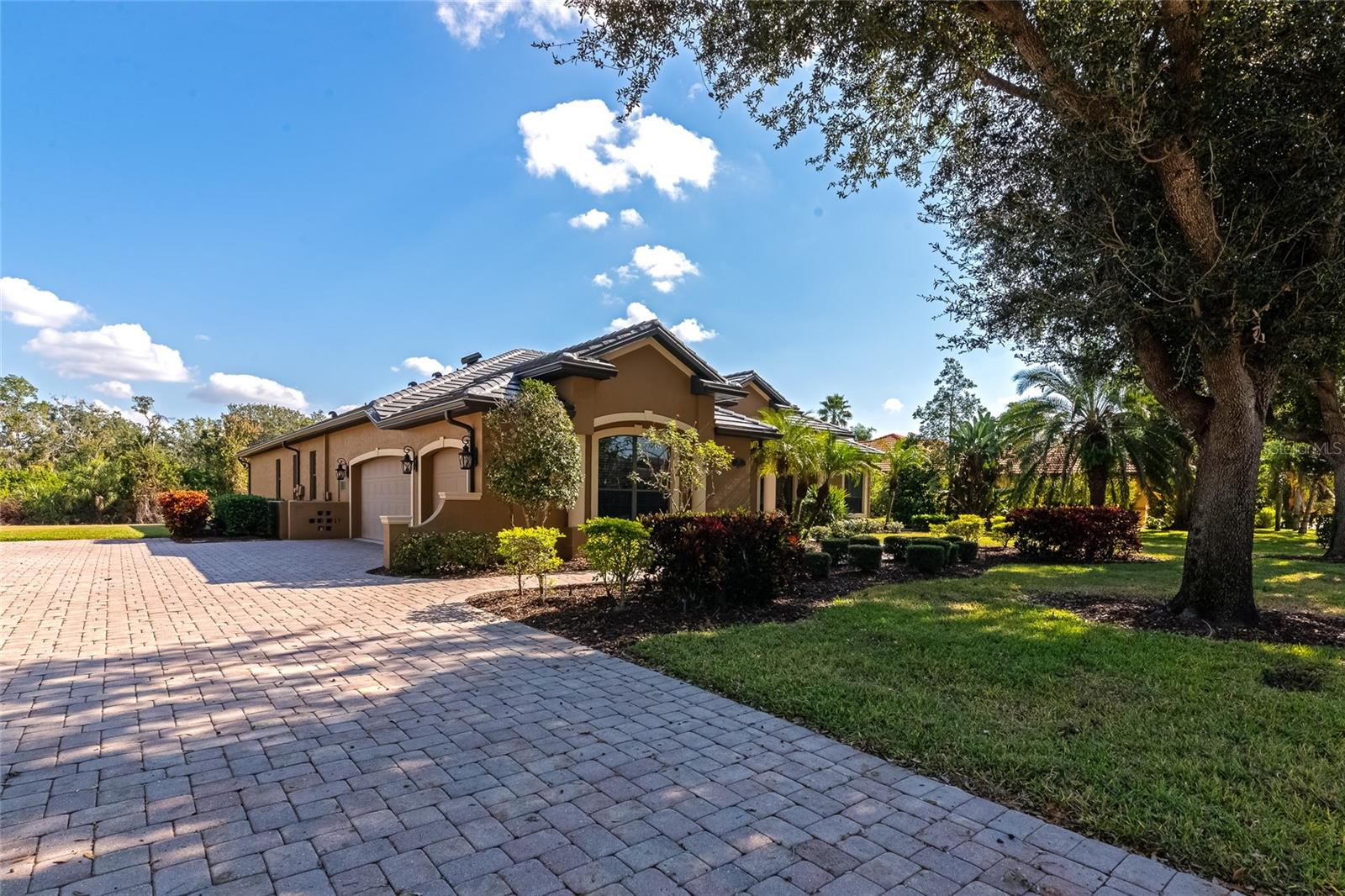 Image 43 of 68 For 501 169th Court Ne