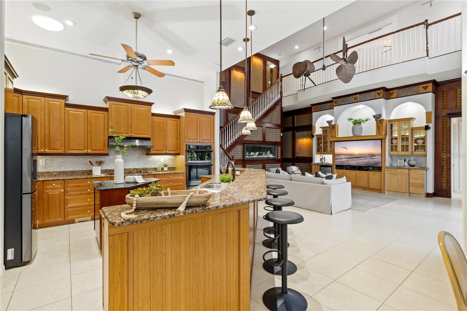 Image 19 of 98 For 13609 18th Place E