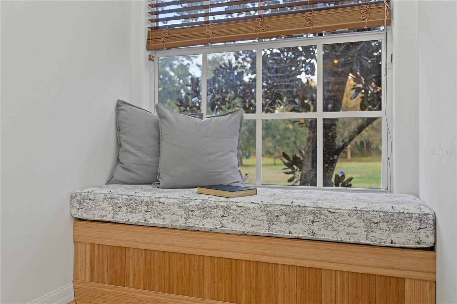 Image 38 of 98 For 13609 18th Place E