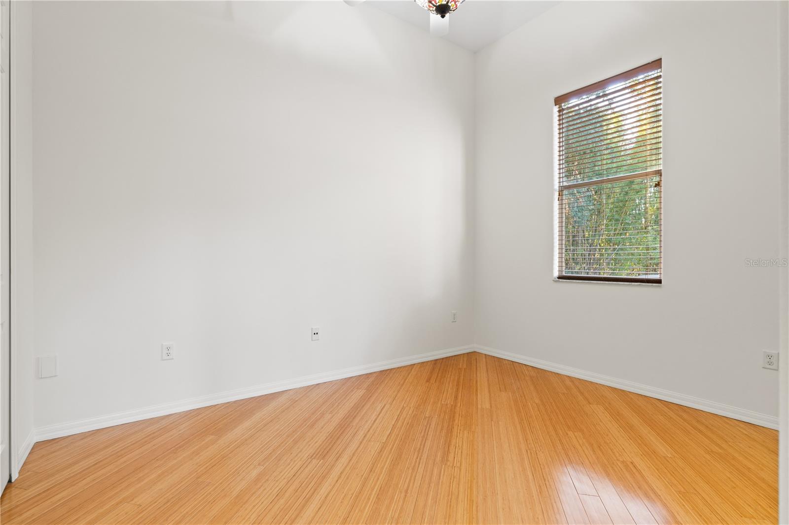 Image 53 of 98 For 13609 18th Place E