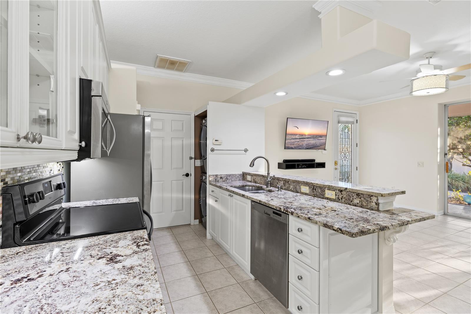 Image 76 of 98 For 13609 18th Place E