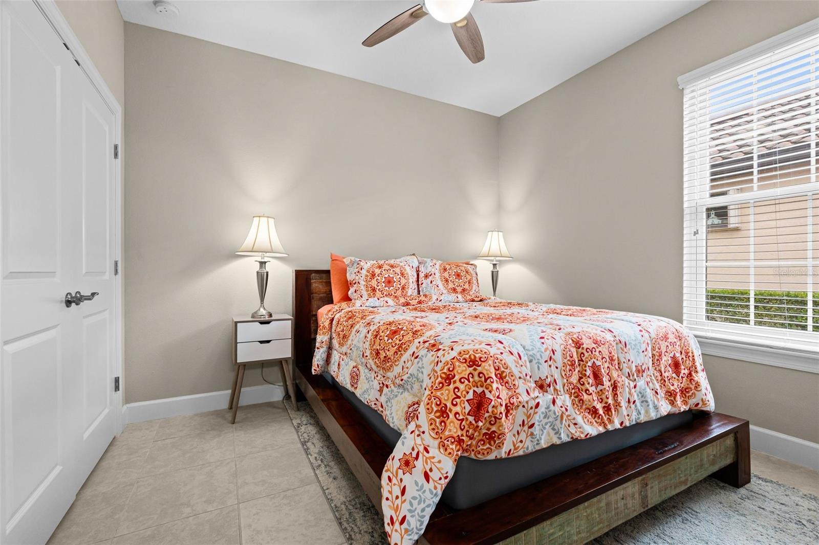 Image 32 of 53 For 10413 Highland Park Place