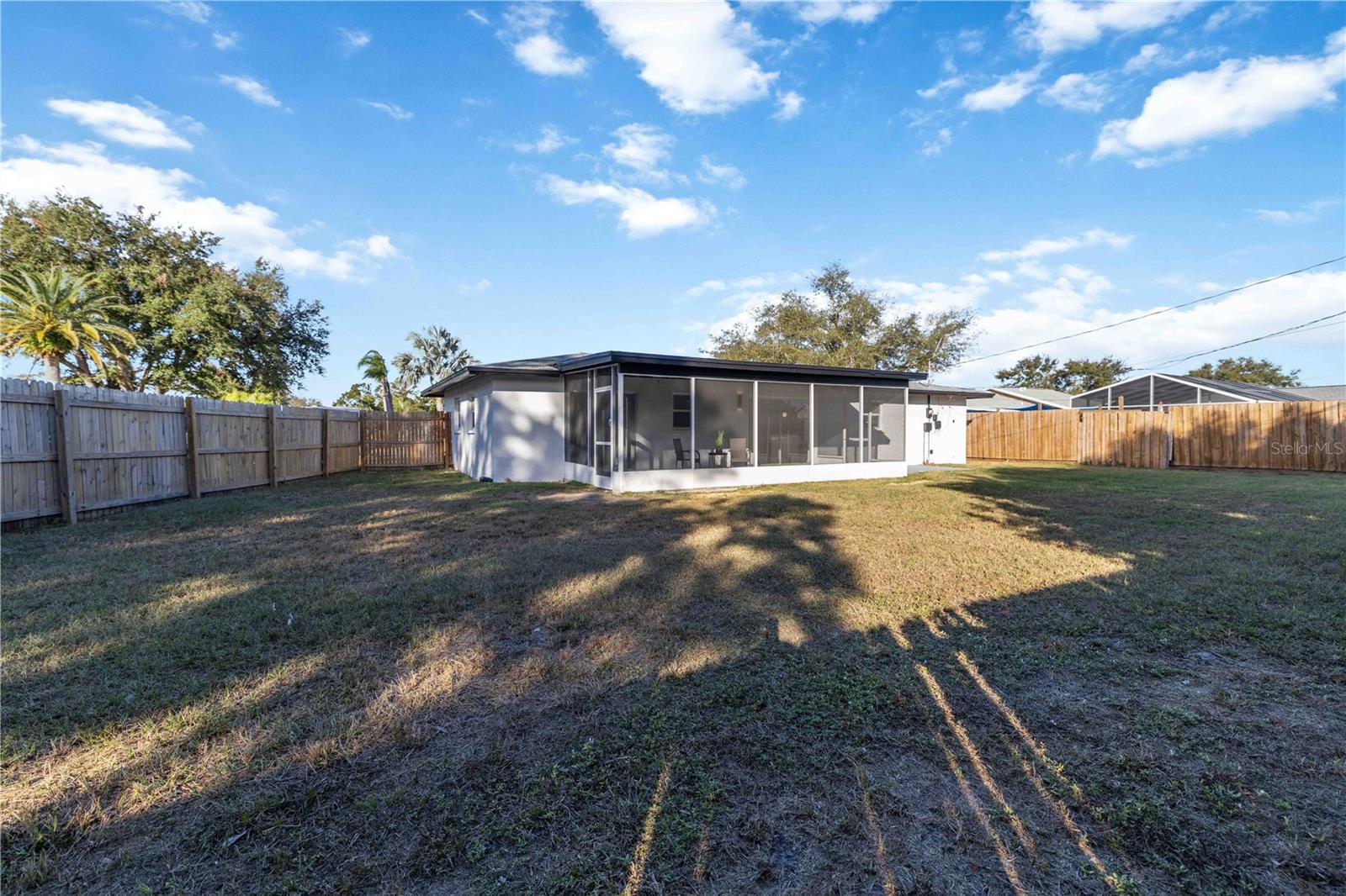 Image 26 of 46 For 226 Parkview Drive