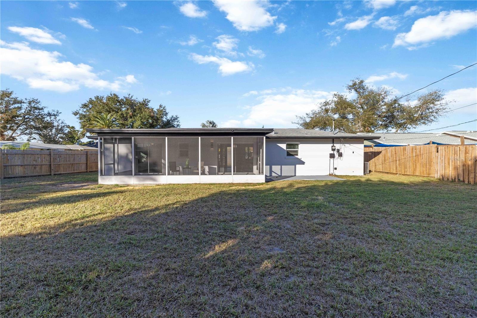 Image 27 of 46 For 226 Parkview Drive