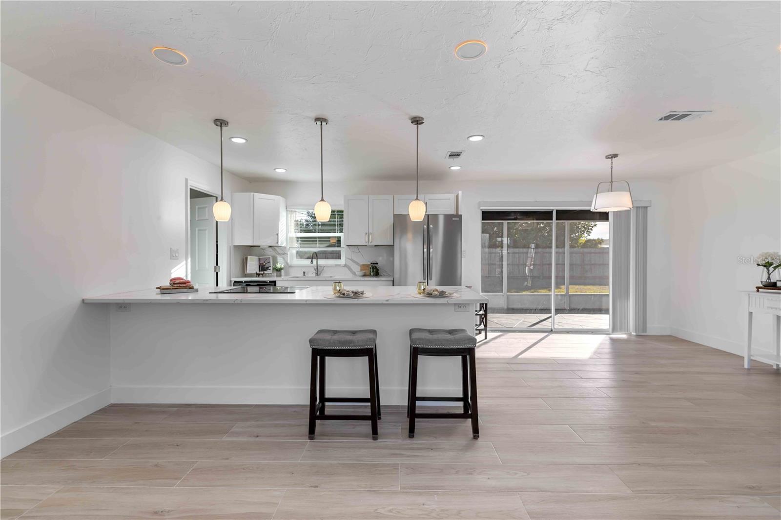 Image 6 of 46 For 226 Parkview Drive