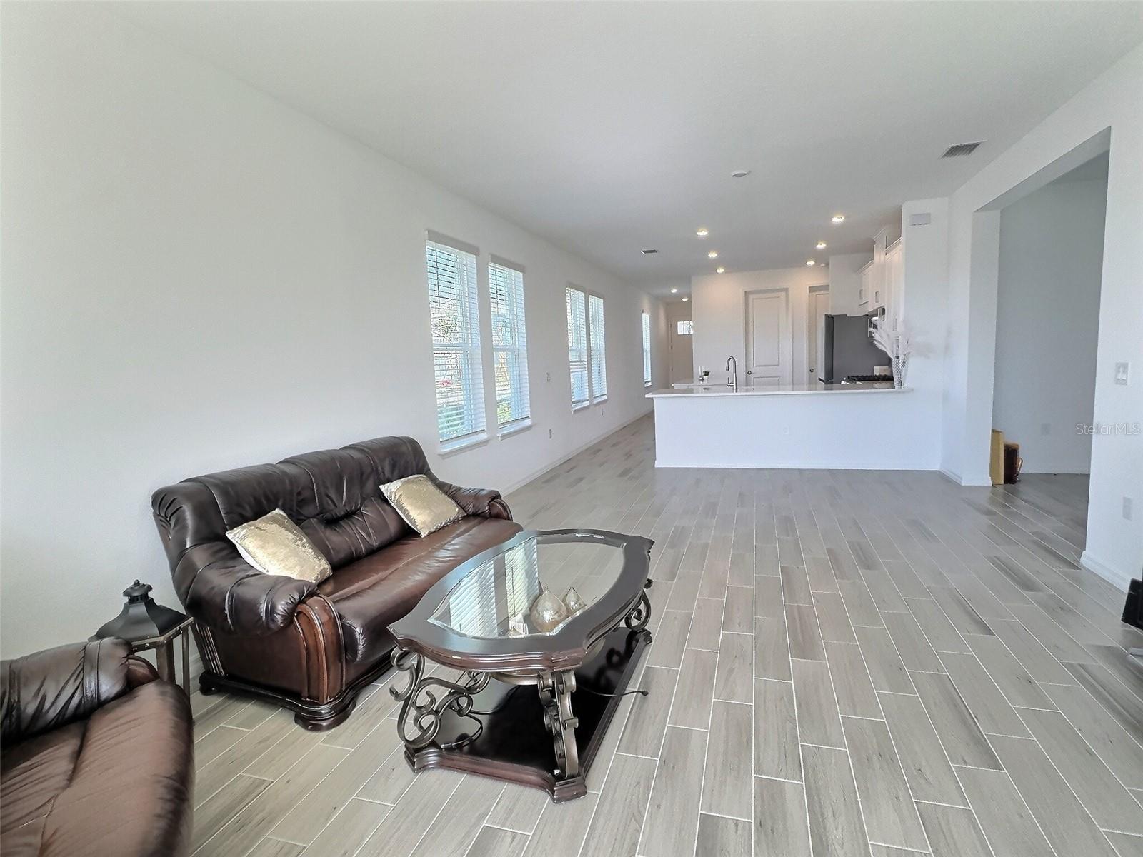 Image 6 of 28 For 8525 Snowfall Street