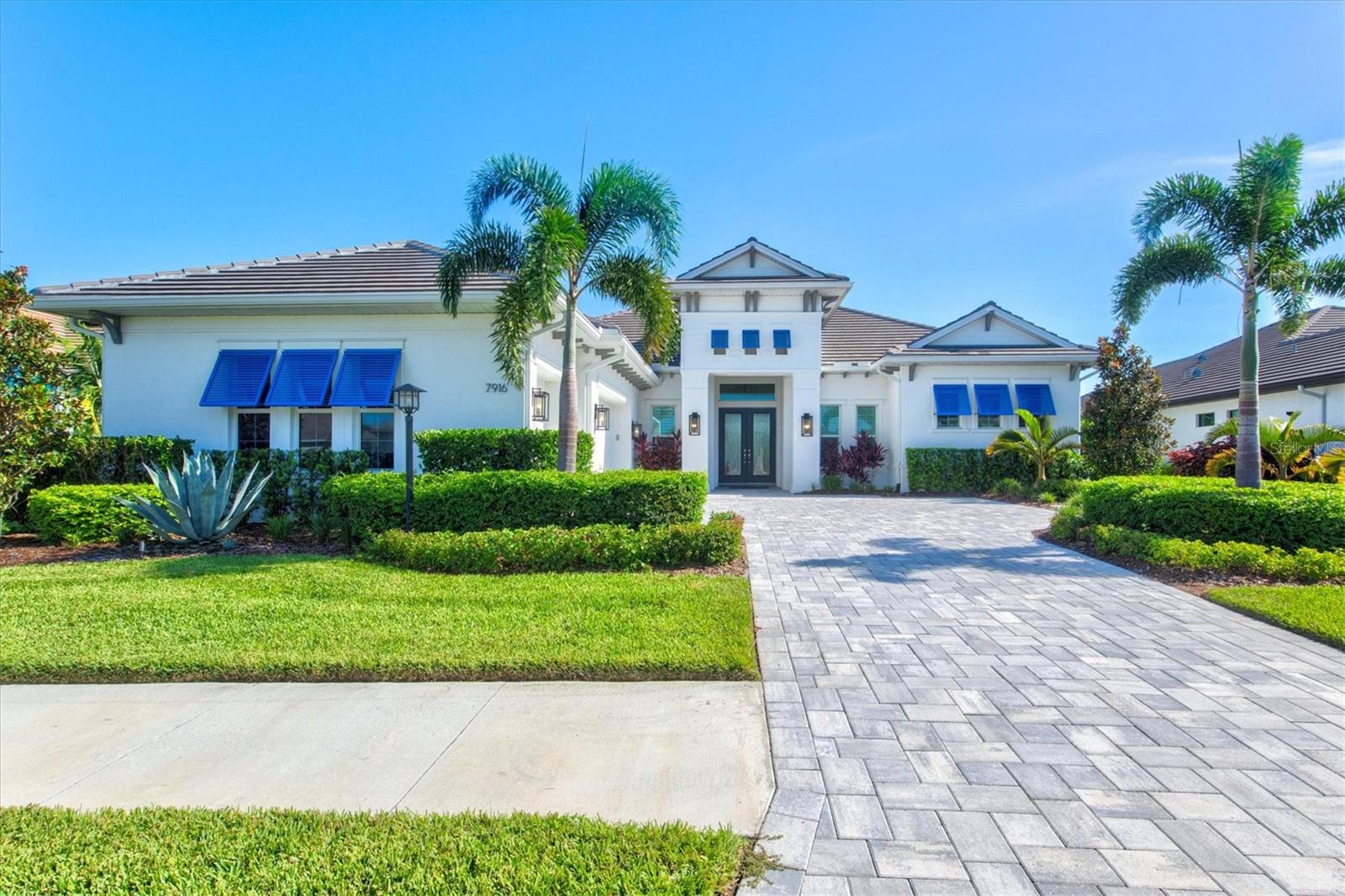 Image 4 of 100 For 7916 Mainsail Lane