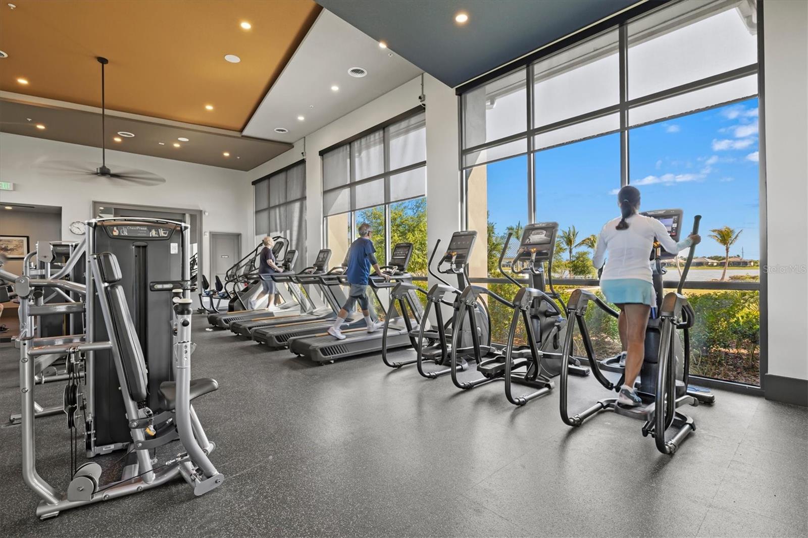 Image 87 of 100 For 7916 Mainsail Lane